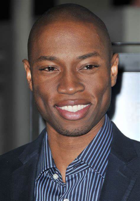 罗比·琼斯 Robbie Jones照片