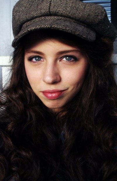 露娜·米约维奇 Luna Mijovic照片