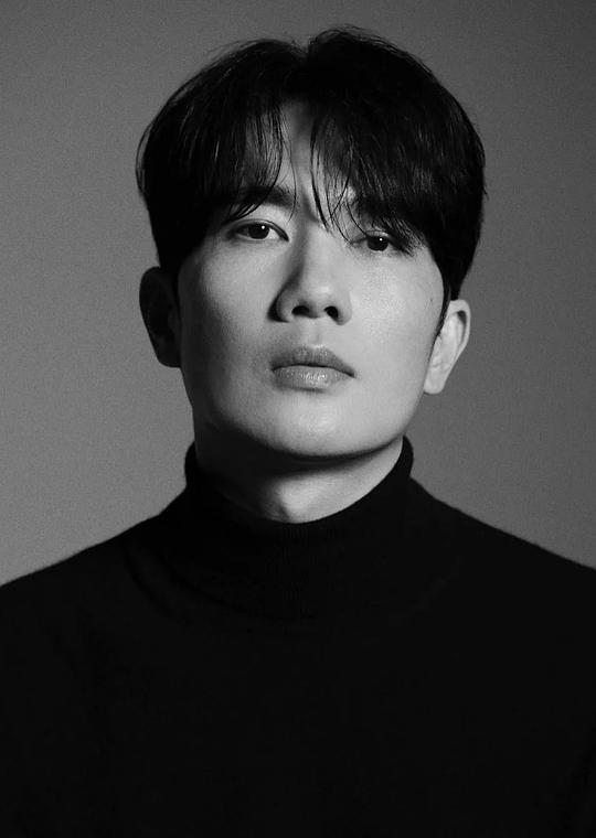 严太九 Tae-goo Um照片
