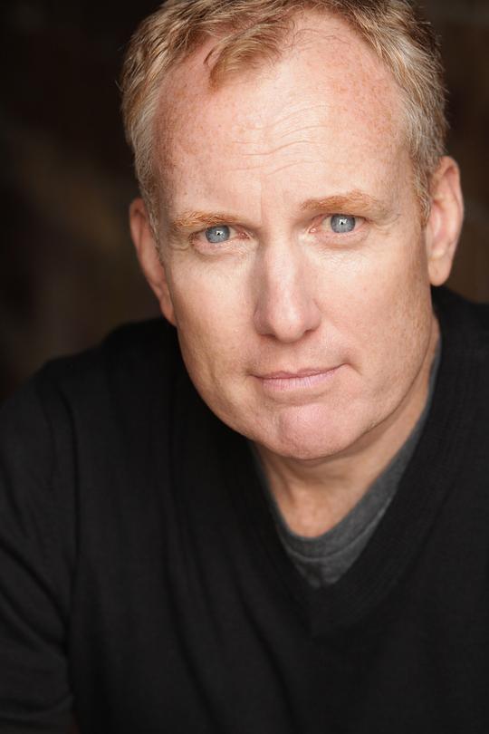 Kevin R. Kelly照片