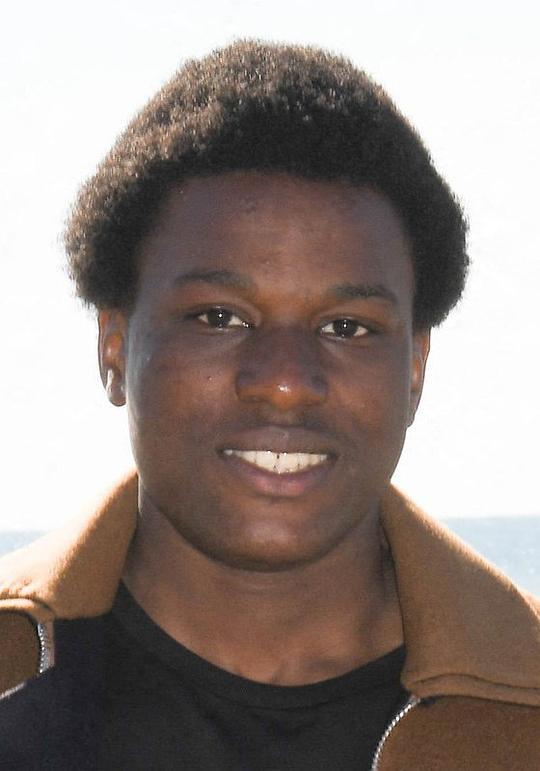 艾森尼·贝斯利 Alseni Bathily照片