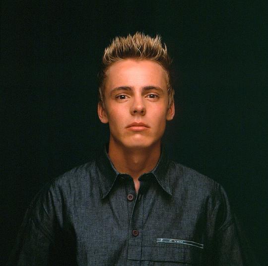 加斯帕·帕科农 Jasper Pääkkönen照片