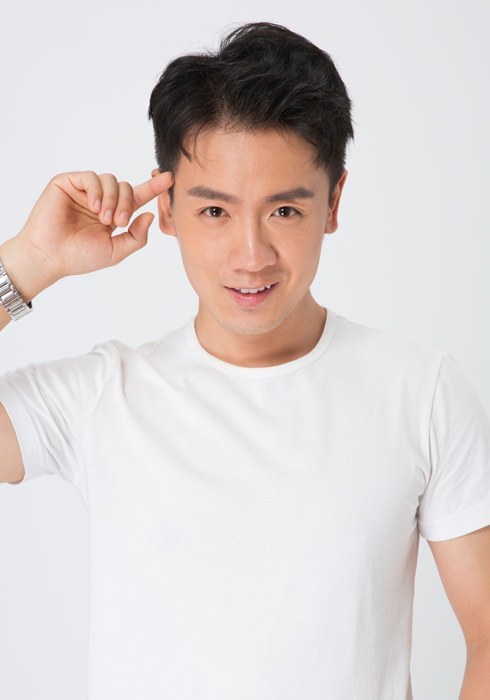 周卓 Zhuo Zhou照片