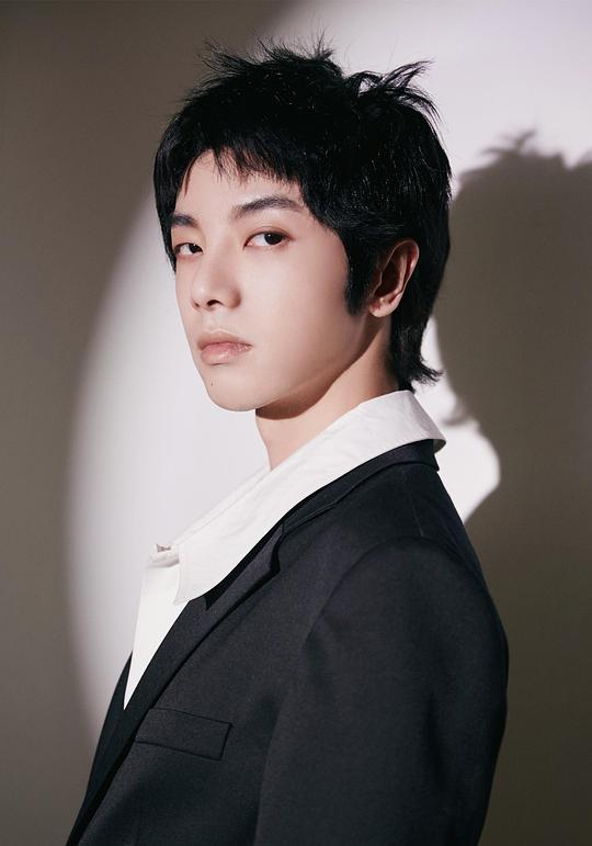 华晨宇 Chenyu Hua照片