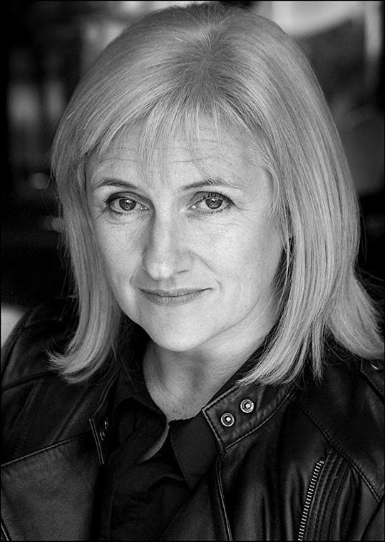 朱莉·汉南 Julie Hannan照片