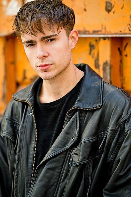 乔蒂·杜伦纳 Jordy Tulleners照片