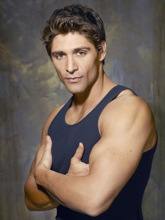 布伦·福斯特 Bren Foster照片