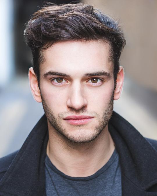 艾利克斯·巴哈特 Alex Bhat照片