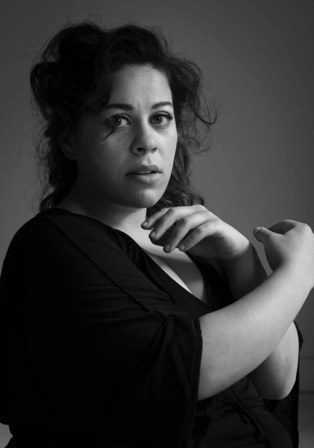 苏珊娜·阿马托 Susanna Amato照片