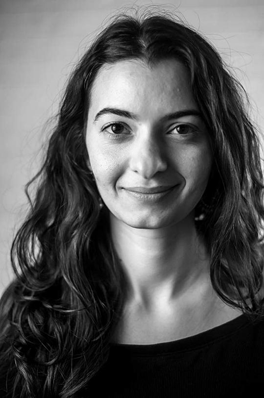 伊拉尔·帕萨 Ilar Parsa照片