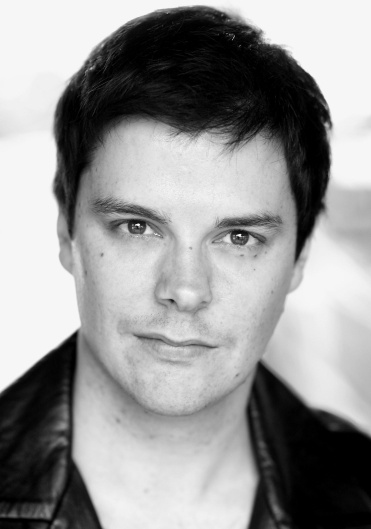 加布里埃尔·安德鲁斯 Gabriel Andrews照片