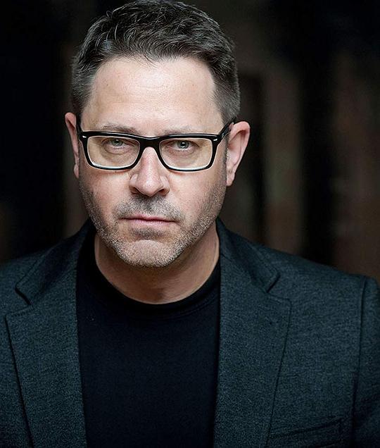 大卫·J·麦克尼尔 David J. MacNeil照片