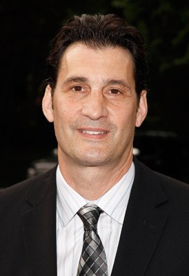 罗伯特·富纳罗 Robert Funaro照片