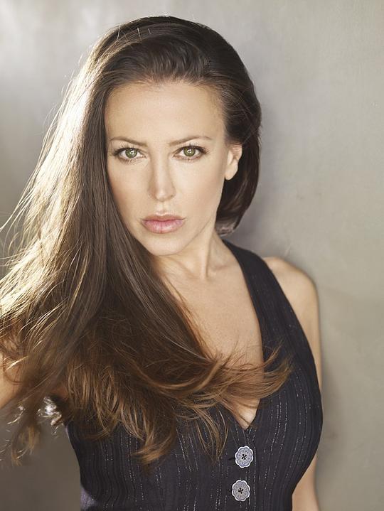 莱斯利·贝加 Leslie Bega照片