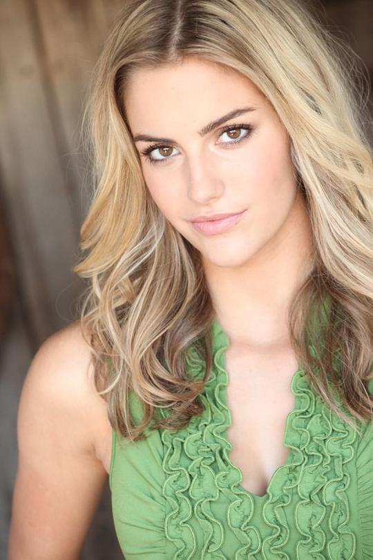 布丽安娜·乔伊·乔默 Brianna Joy Chomer照片