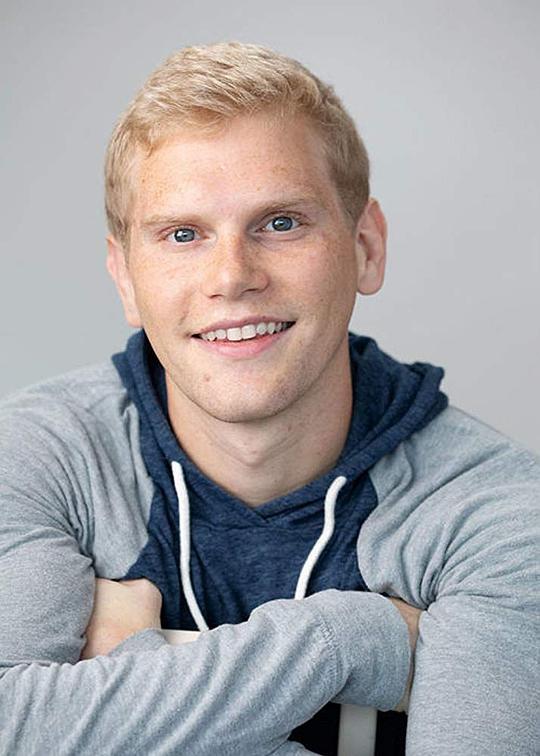 布兰登·斯坦利 Brandon Stanley照片