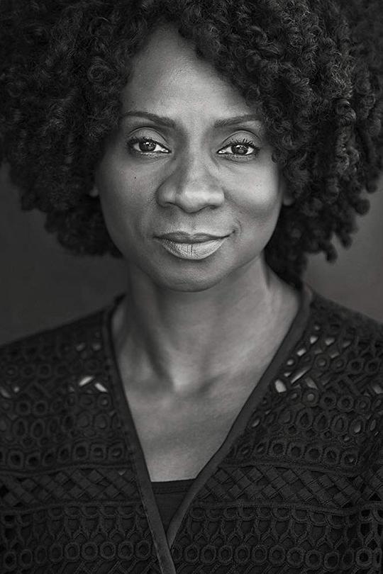 埃莉莎·佩里 Elisa Perry照片