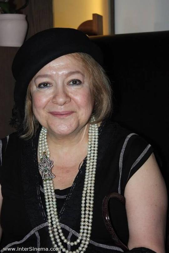 塞利尔·托扬·乌伊萨尔 Celile Toyon Uysal照片