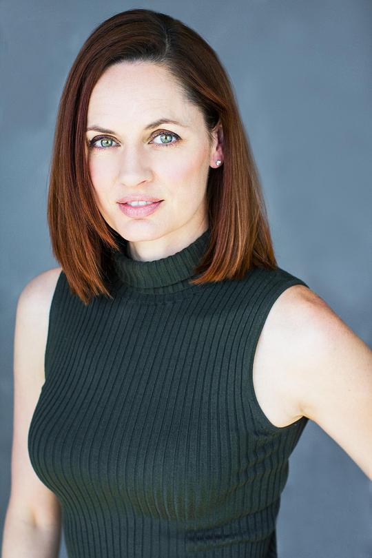 詹妮弗·吉布森 Jennifer Gibson照片