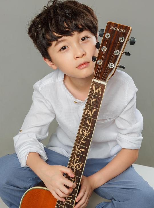 石悦安鑫 Anson Shi照片