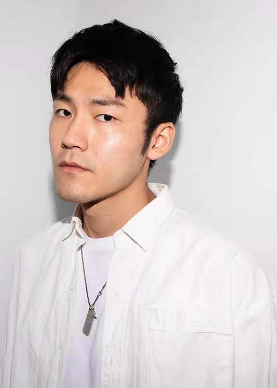 李昀声 Yunsheng Li照片