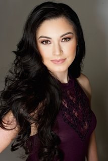 艾什莉·朴 Ashley Park照片