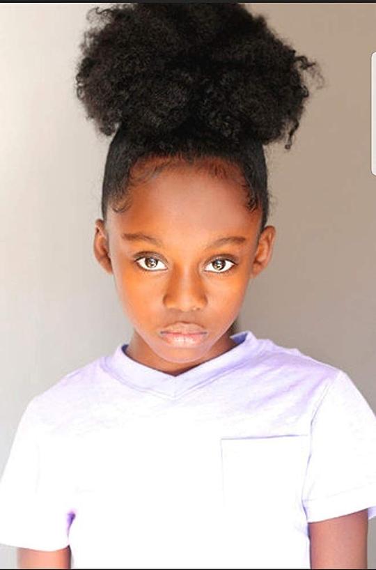 麦迪逊·柯里 Madison Curry照片