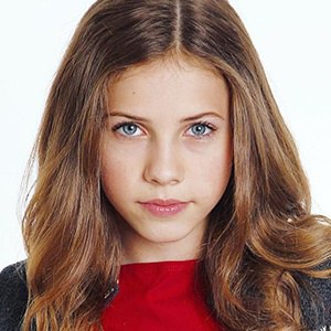 米拉·布雷纳 Mila Brener照片