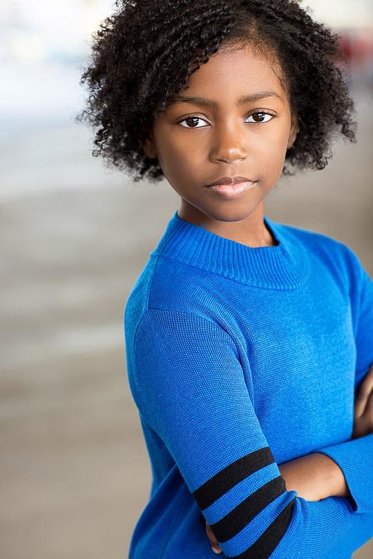 肯德尔·卓依 Kendall Joy Hall照片