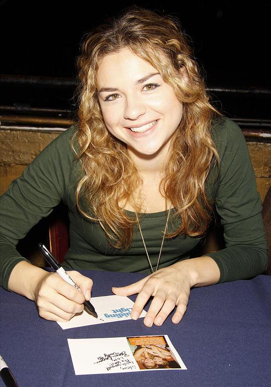 邦妮·丹尼森 Bonnie Dennison照片