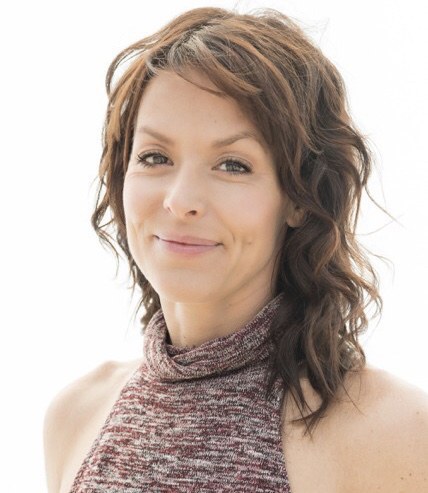 爱丽丝·里特韦尔 Alice Rietveld照片