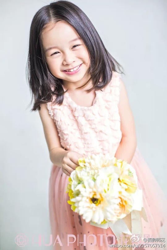 李一情 Yiqing Li照片