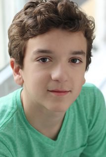 乔恩·内卡杰 Jon Necaj照片