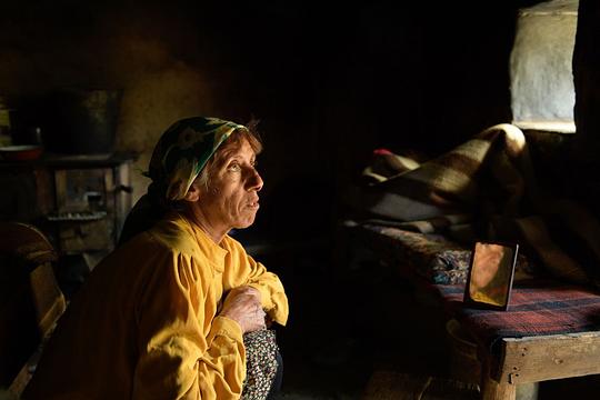 纳齐夫·穆拉托娃 Nazife Muratova照片