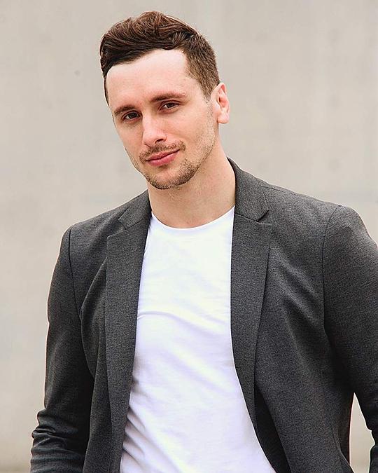 巴雷特·科茨 Barret Coates照片