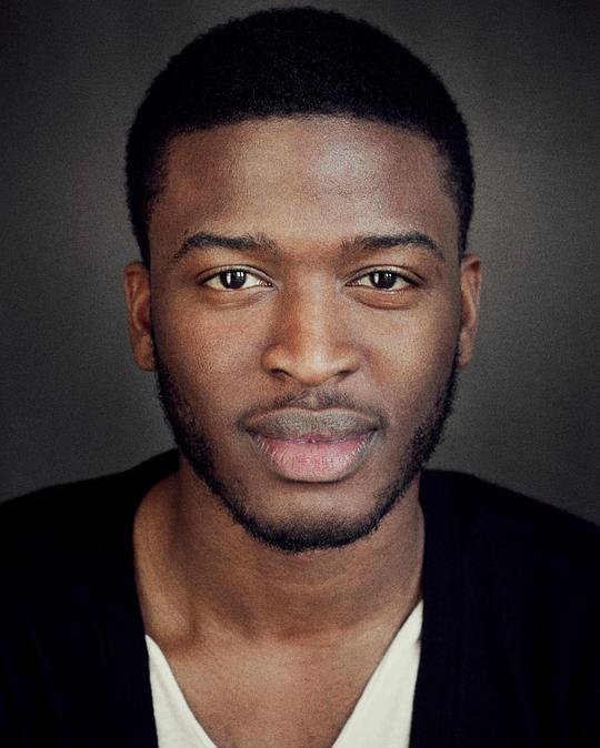 扎克瑞·莫莫 Zackary Momoh照片