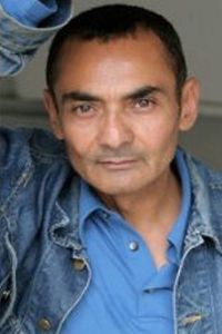 卡洛斯·利纳雷斯 Carlos Linares照片