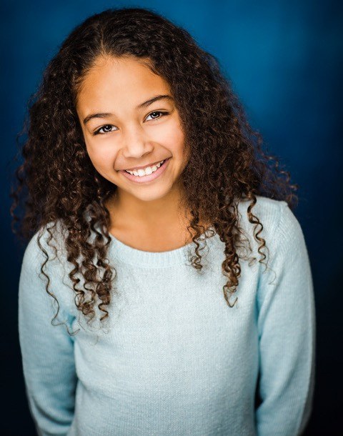 米莉·戴维斯 Millie Davis照片