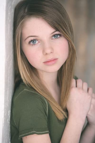 赛米·汉拉缇 Sammi Hanratty照片