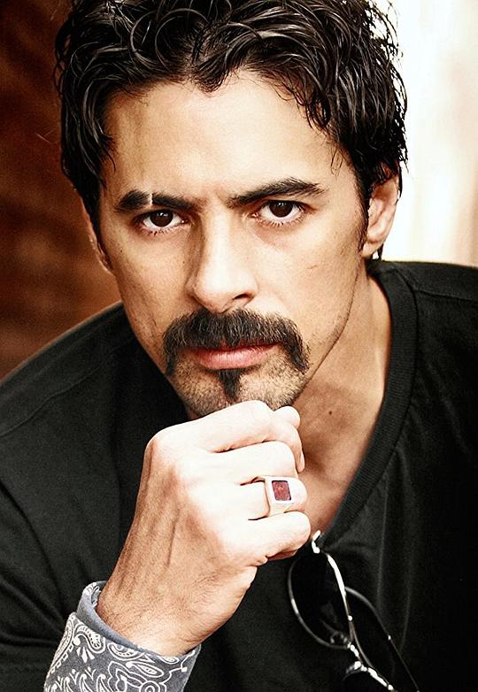 里卡多·马姆多 Ricardo Mamood照片