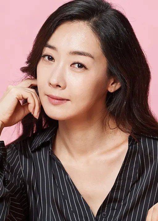 俞智妍 Ji-Yeon Yoo照片