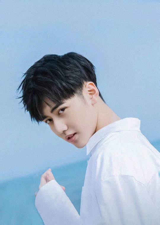 焉栩嘉 Xujia Yan照片