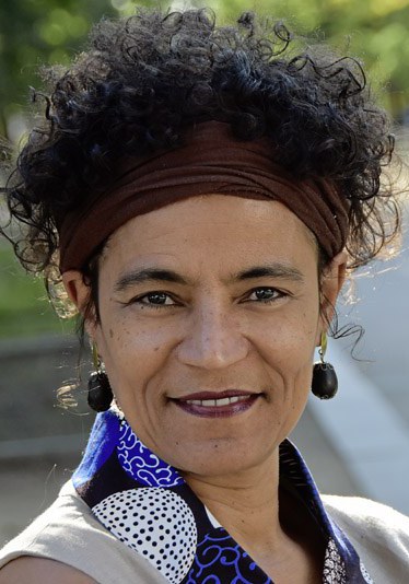 芭芭拉·桑托斯 Bárbara Santos照片