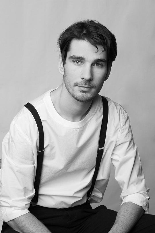 昂赫尔·达米安 Anghel Damian照片