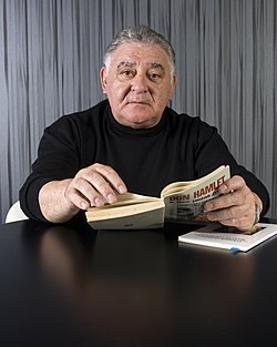 曼努埃尔·卢伦佐 Manuel Lourenzo照片