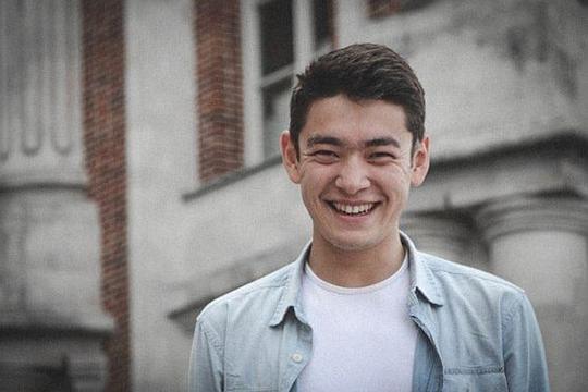 阿斯卡·伊利亚索夫 Askar Ilyasov照片