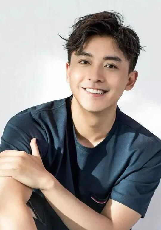 李佳航 Jiahang Li照片