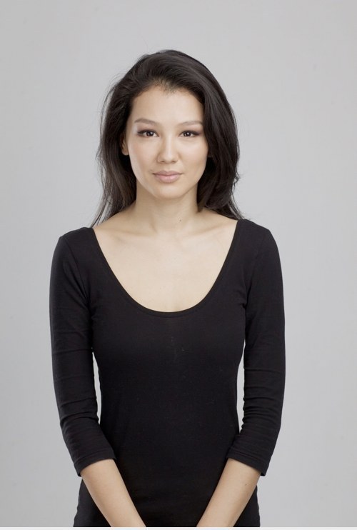 阿鲁赞·加佐别可娃 Aruzhan Jazilbekova照片