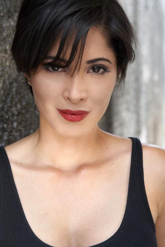 维维·皮内达 Vivi Pineda照片