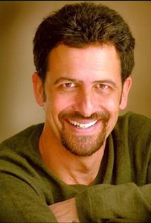 拉什·费加 Russ Fega照片